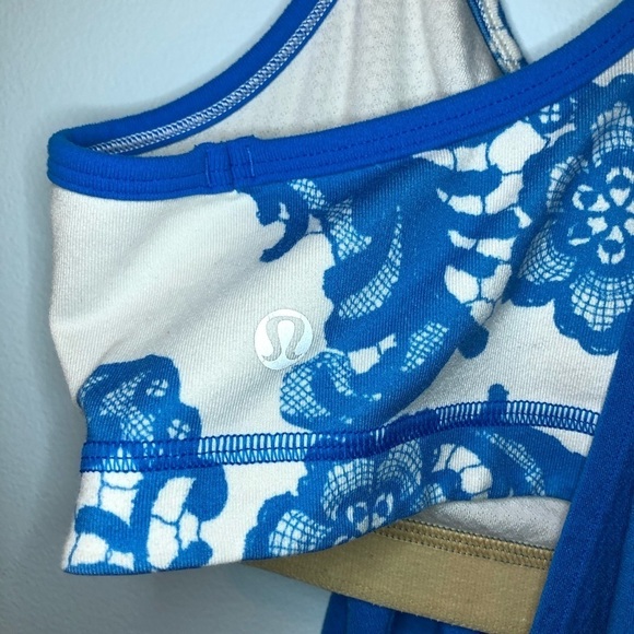 Lululemon No Limits Blue & White Floral Tank Top with Built in Bra Size 6 - Picture 11 of 11